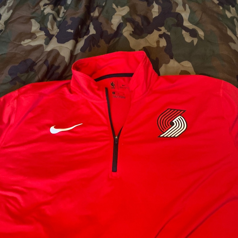Portland trailblazer Nike quarter zip